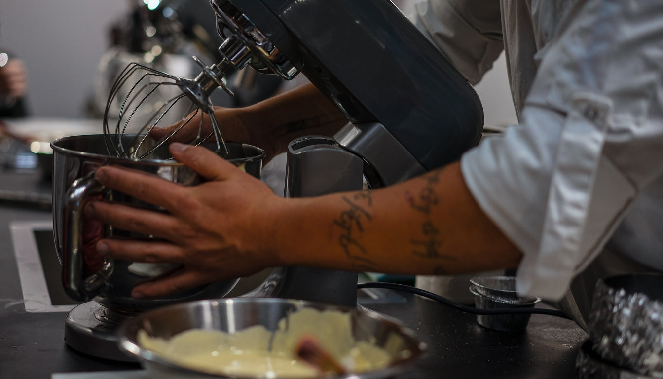Step-by-Step Guide: Using a Bakery Mixer for Perfect Dough