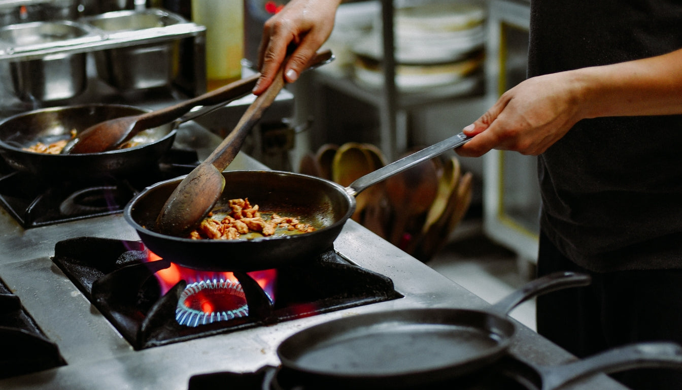 What to Look for When Buying a Commercial Cooktop [Buying Guide]