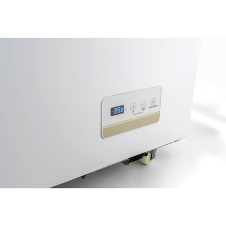 Thermaster 516L Chest Freezer With Flat Glass Sliding Lids WD516G display