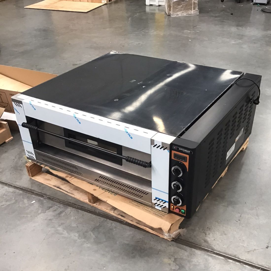 Prismafood 2nds: Prisma Food Single Deck Gas Pizza&bakery Ovens PMG-9-NSW2080 - Commercial Kitchen Appliances