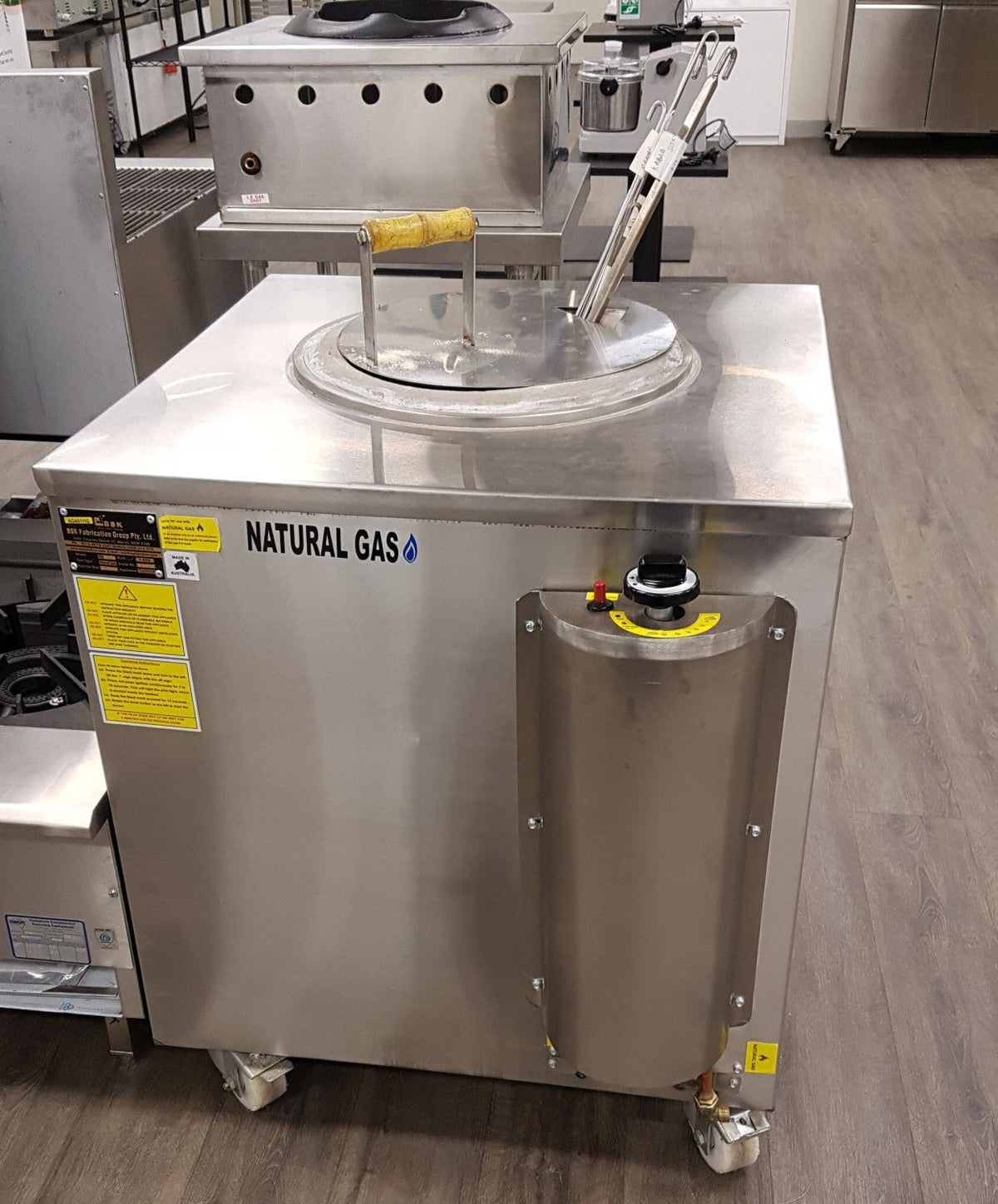 GasMax Commercial Tandoori Oven BSB780 Image at Showroom